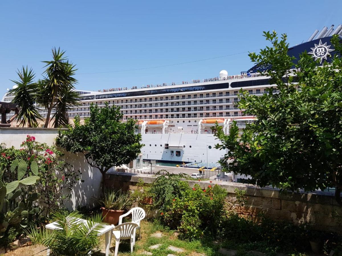 Appartamento La Casa Sul Porto Brindisi Esterno foto