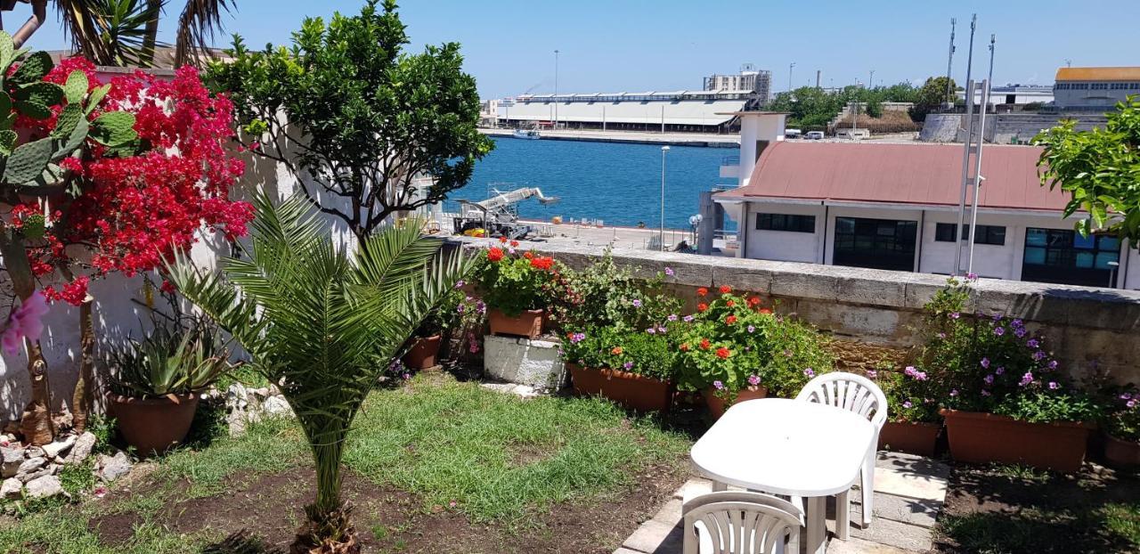 Appartamento La Casa Sul Porto Brindisi Esterno foto